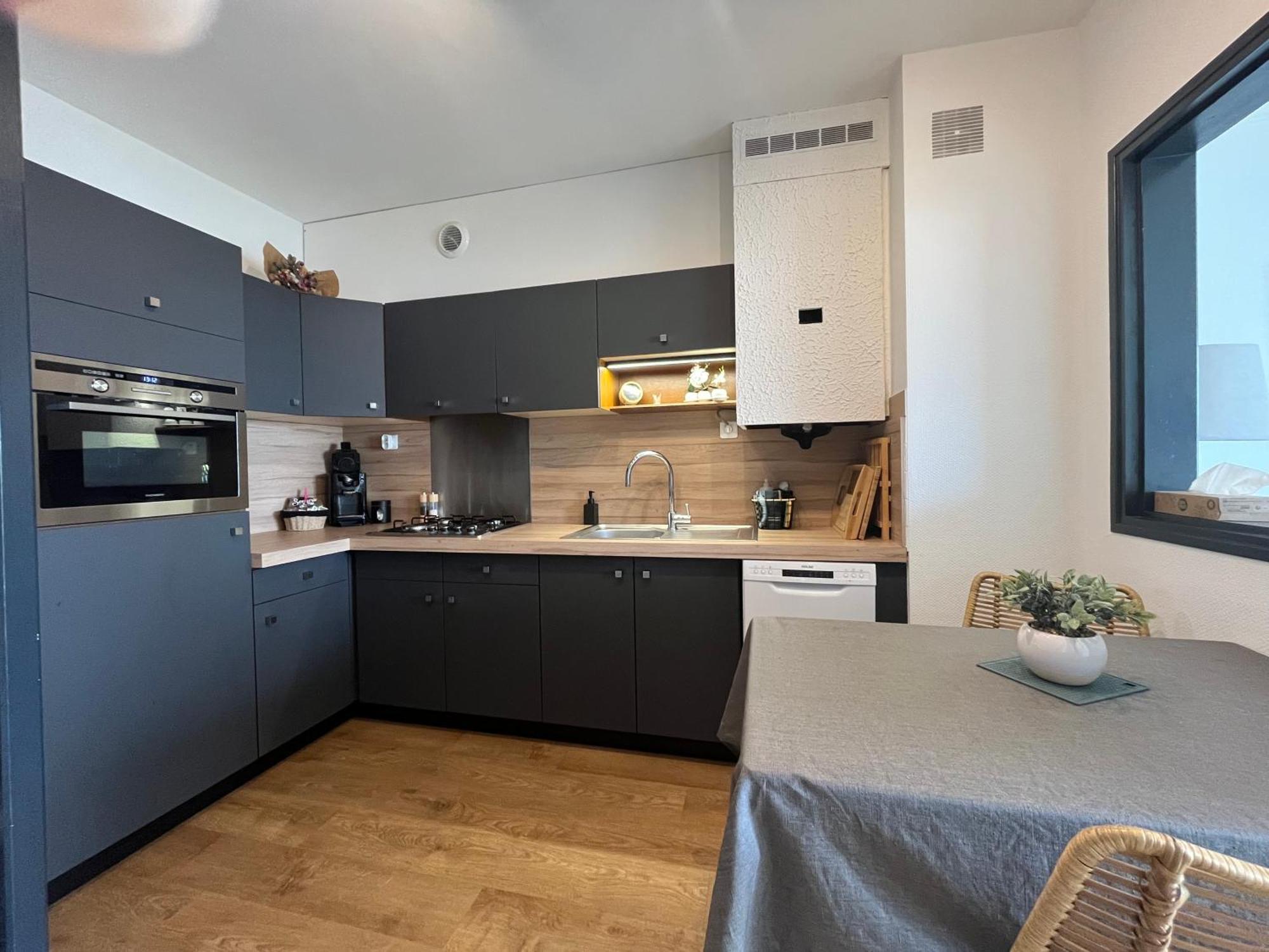 Coeur De Concarneau, Appartement Entier, Proche Centre, Corniche Et Plage Avec Parking Exterior photo